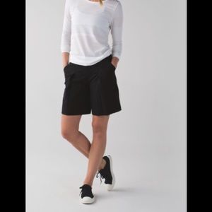 lululemon athletica  Women’s shorts size 6